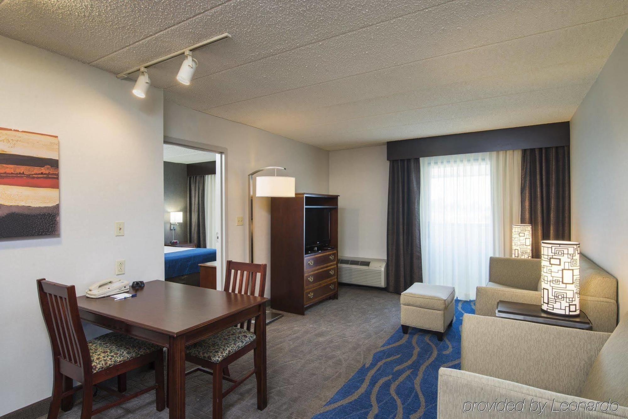 Holiday Inn Express Hotel & Suites Philadelphia - King Of Prussia By Ihg King of Prussia Exterior foto
